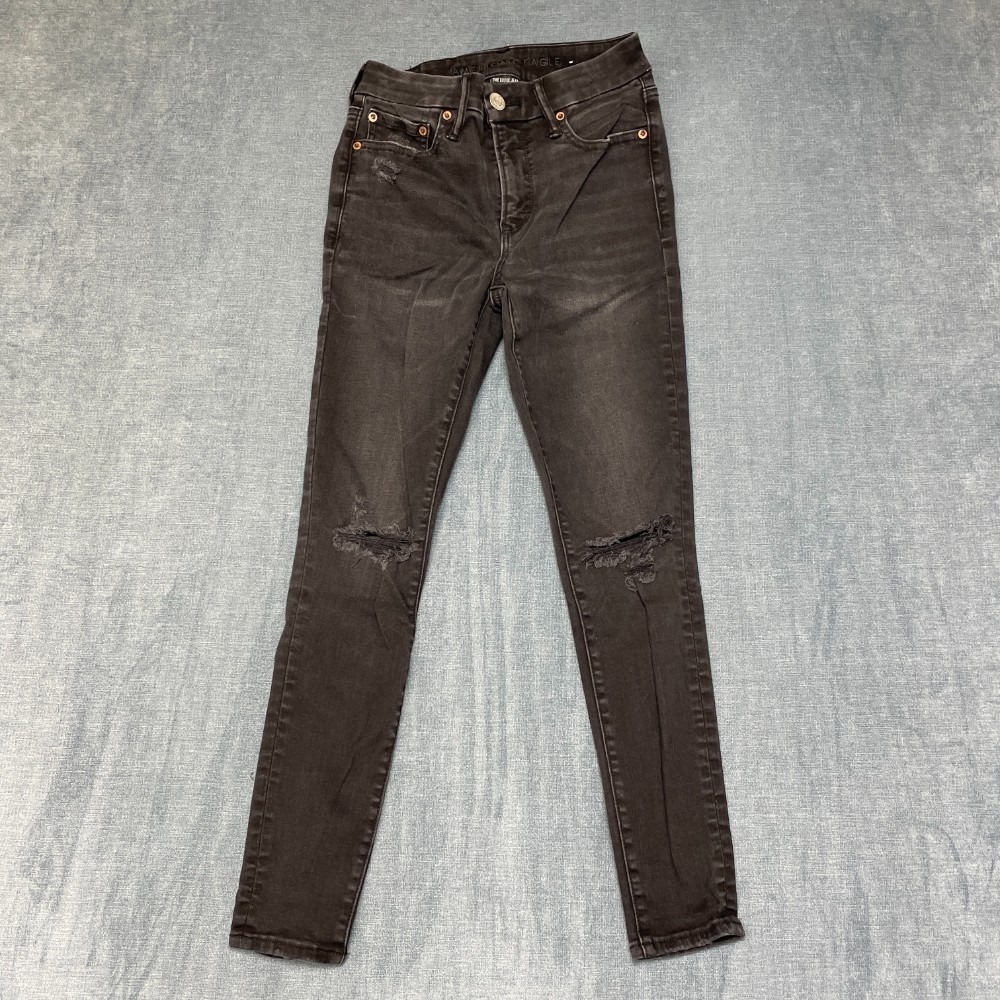 American Eagle Outfitters The Luxe Jeans Womens 26W Black Denim Distressed